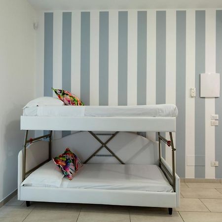 Rubino Apartments A 100Metri Dal Mare 리치오네 외부 사진