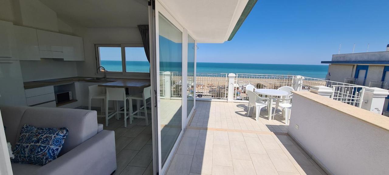 Rubino Apartments A 100Metri Dal Mare 리치오네 외부 사진