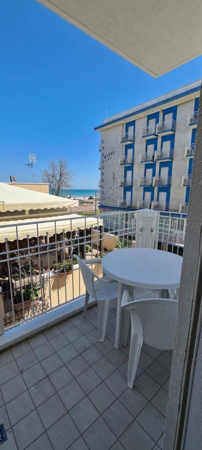 Rubino Apartments A 100Metri Dal Mare 리치오네 외부 사진