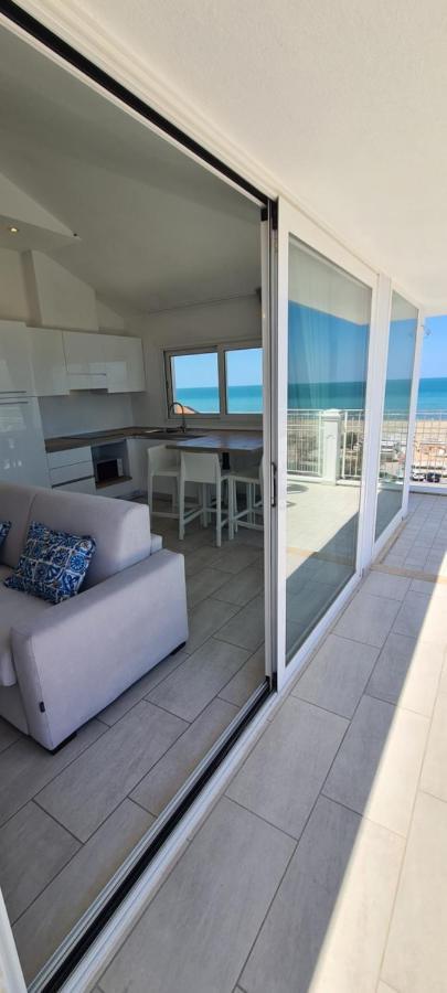 Rubino Apartments A 100Metri Dal Mare 리치오네 외부 사진