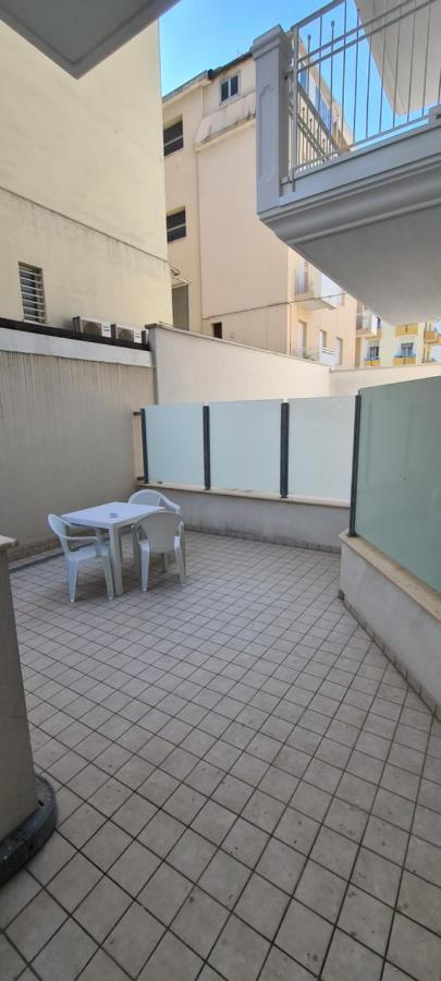 Rubino Apartments A 100Metri Dal Mare 리치오네 외부 사진