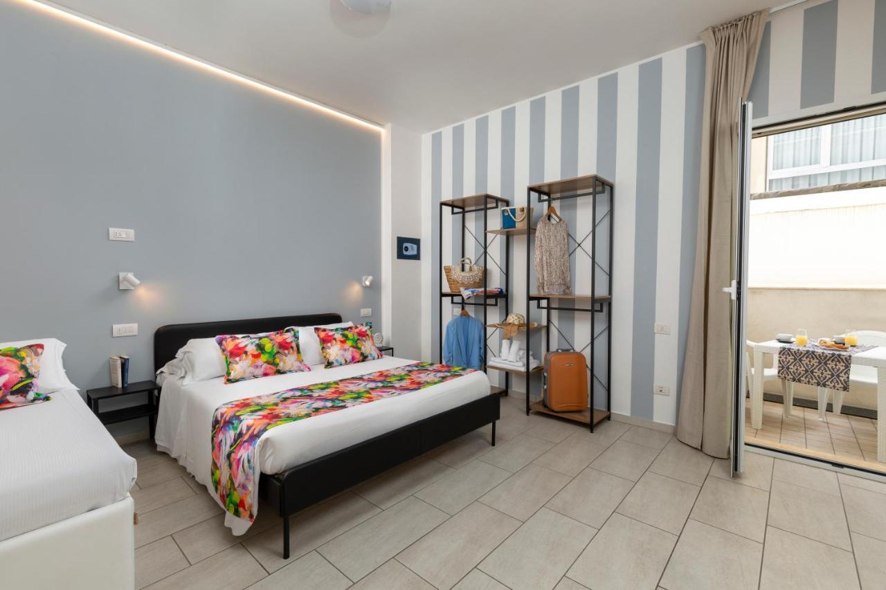 Rubino Apartments A 100Metri Dal Mare 리치오네 외부 사진