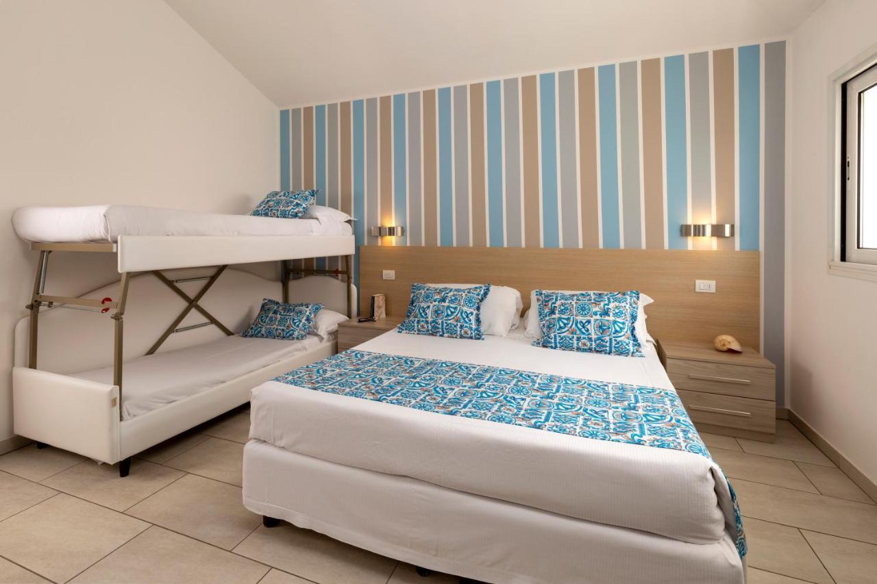 Rubino Apartments A 100Metri Dal Mare 리치오네 외부 사진
